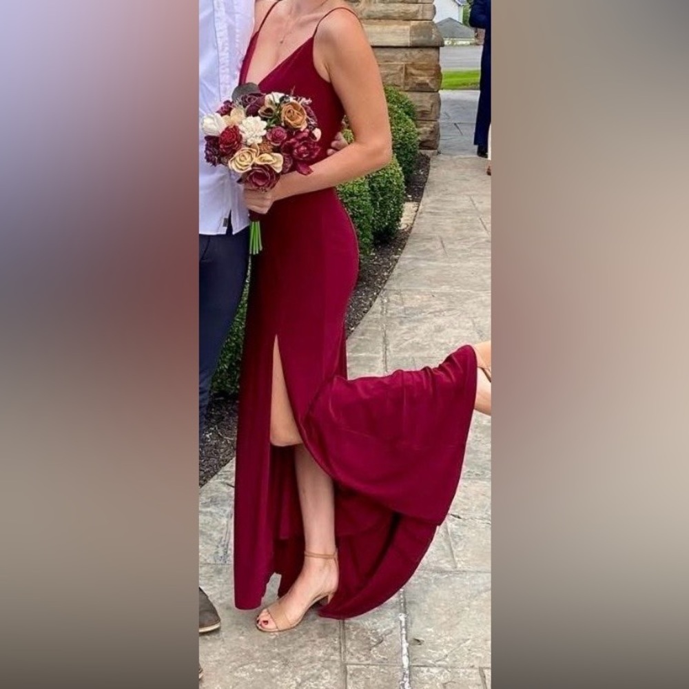 Women's Spaghetti-Strap V-Neck Maxi Dress - Burgundy wine